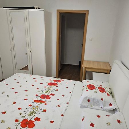 Apartments Vila Tisa Mali Lošinj Kültér fotó