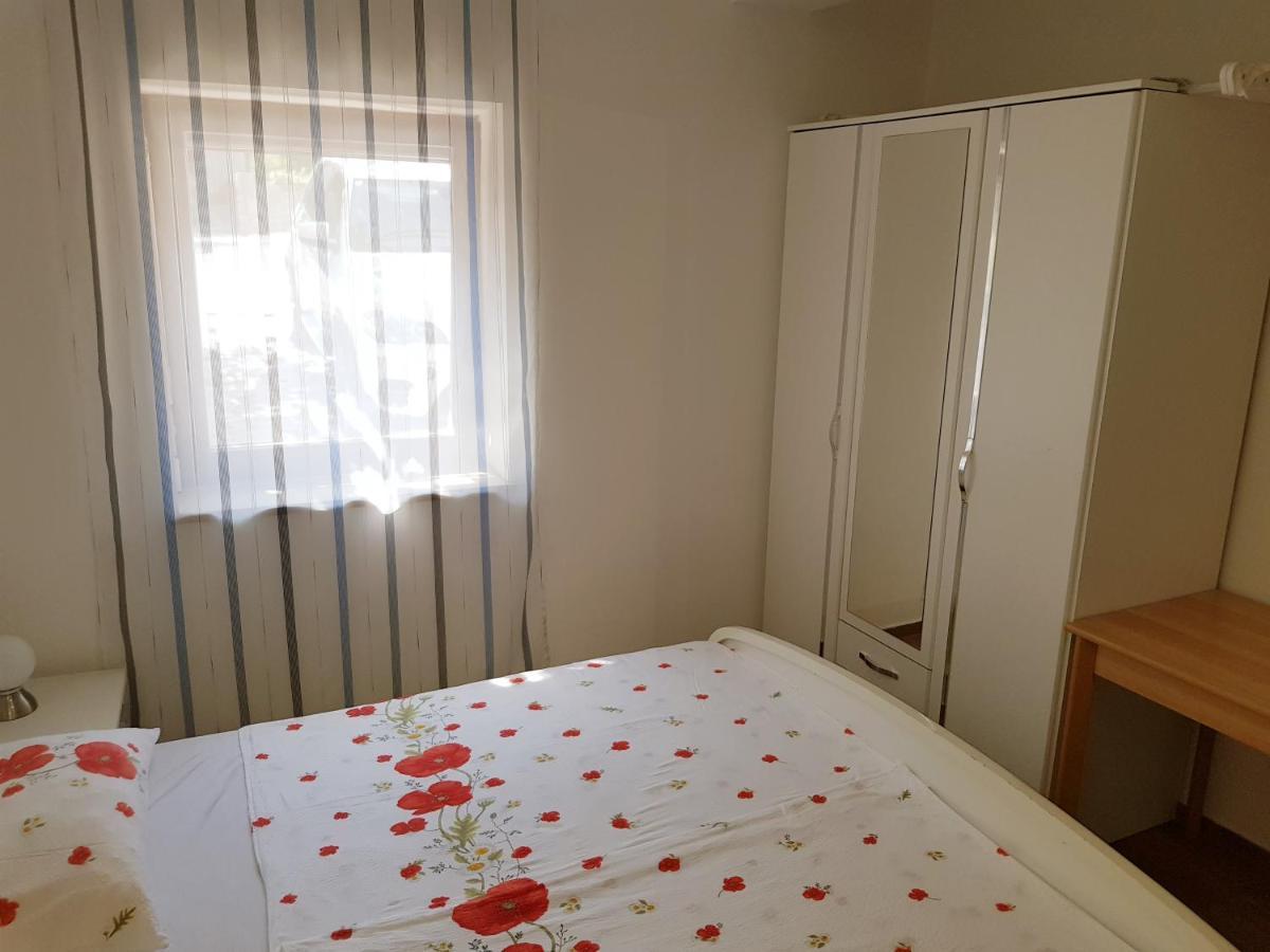 Apartments Vila Tisa Mali Lošinj Kültér fotó