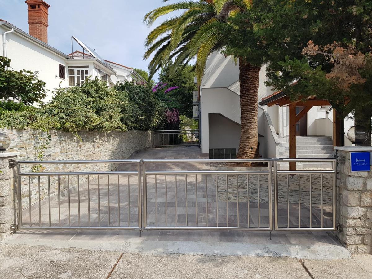 Apartments Vila Tisa Mali Lošinj Kültér fotó