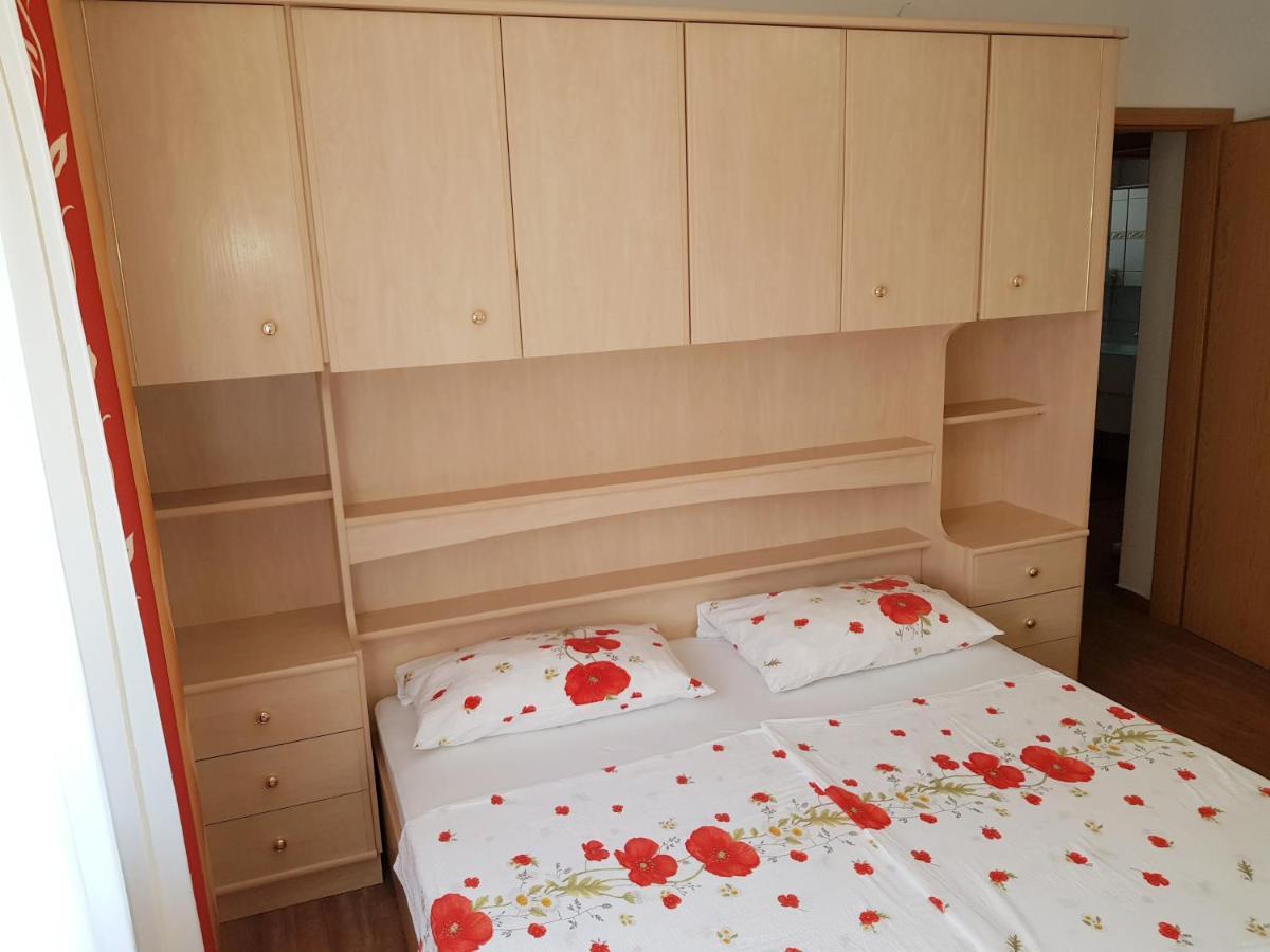 Apartments Vila Tisa Mali Lošinj Kültér fotó