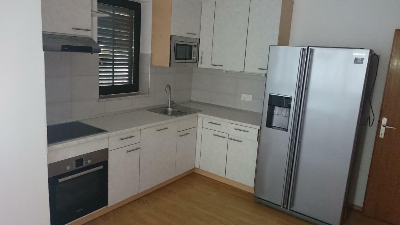 Apartments Vila Tisa Mali Lošinj Kültér fotó