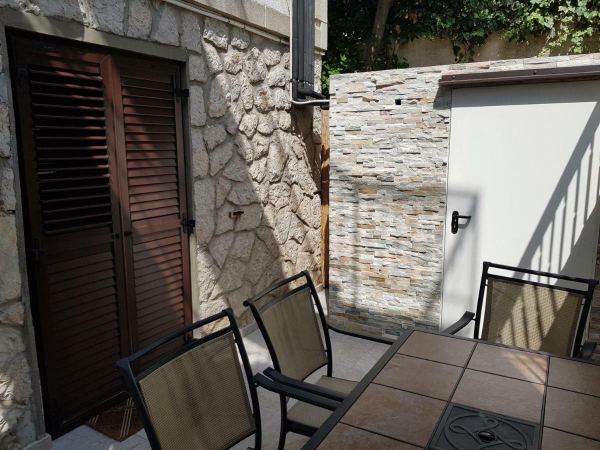 Apartments Vila Tisa Mali Lošinj Kültér fotó