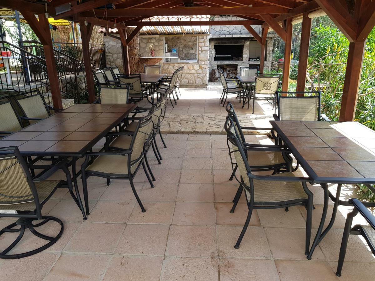 Apartments Vila Tisa Mali Lošinj Kültér fotó